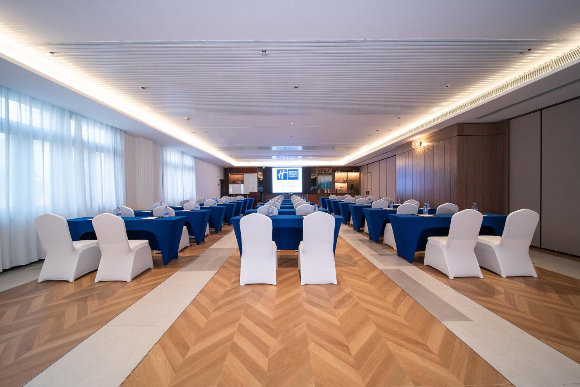 Holiday Inn Express Shanghai Pujiang Lianhang Road By Ihg Kültér fotó