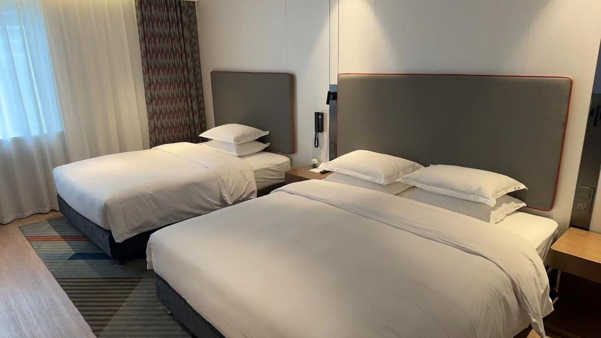 Holiday Inn Express Shanghai Pujiang Lianhang Road By Ihg Kültér fotó